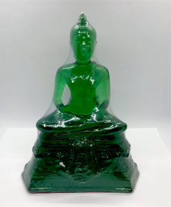 Meditative Seated Jade Buddha Statue (ထိုင်တော်မှုကျောက်စိမ်းဆင်းတုတော်)